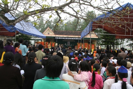 Thầy Cẩn đã trở về với đất Mẹ