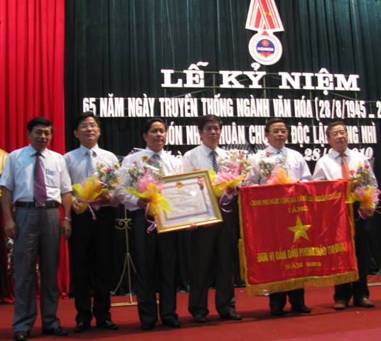 Kỷ niệm 65 năm Ngày truyền thống ngành văn hóa và đón nhận Huân chương Độc lập hạng Nhì