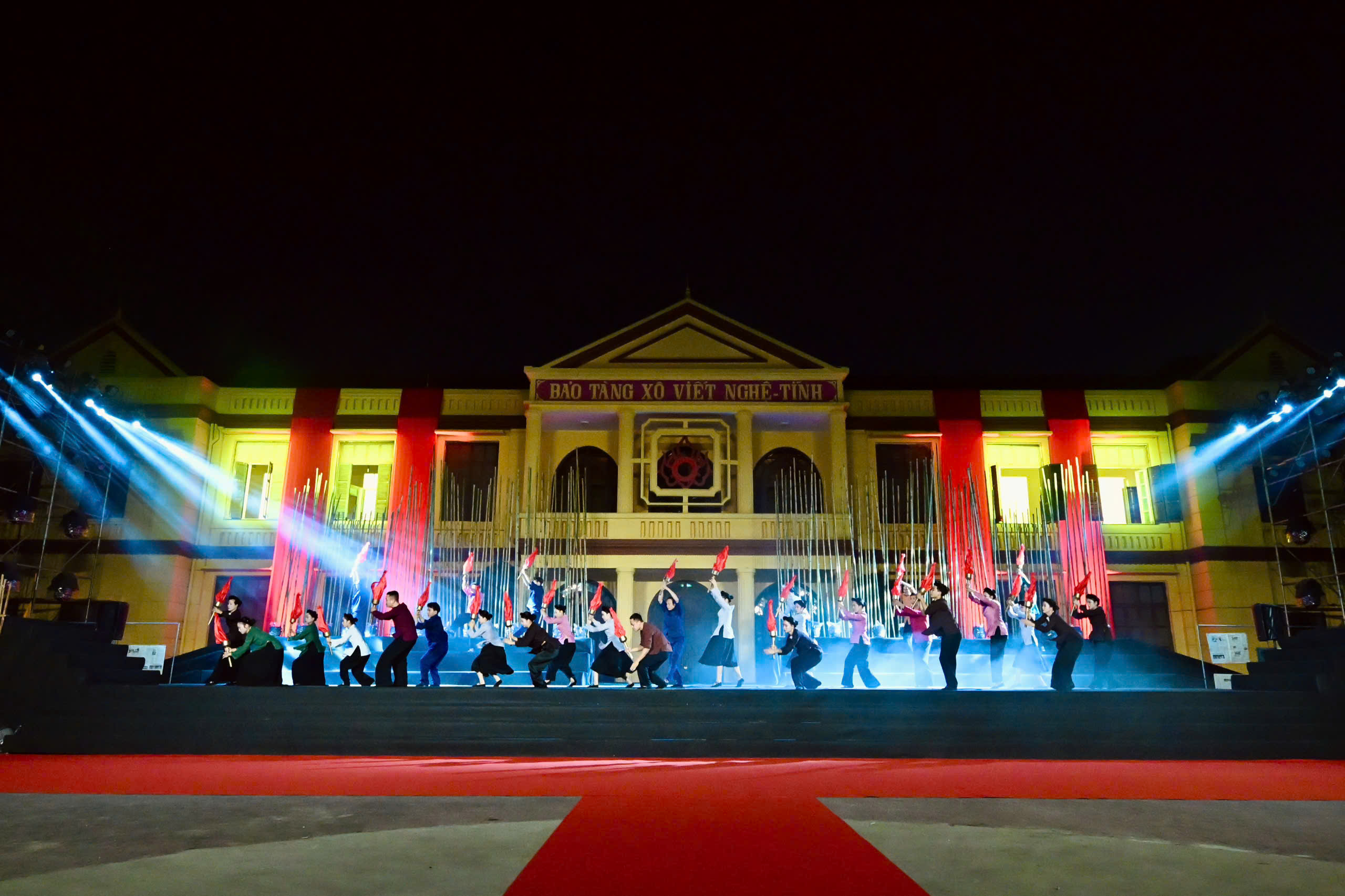 Trải nghiệm chương trình nghệ thuật " Lửa Xô Viết" tại Bảo tàng Nghệ An - Xô Viết Nghệ Tĩnh