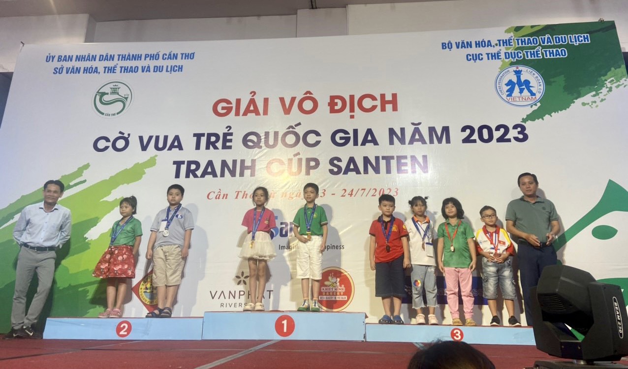 Nghệ An dành 11 huy chương tại Giải vô địch Cờ vua trẻ quốc gia tranh cúp Santen năm 2023