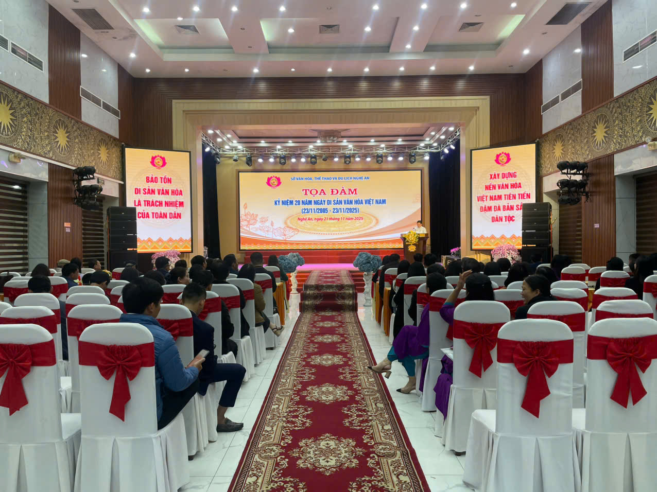 Tọa đàm kỷ niệm 20 năm Ngày Di sản văn hóa Việt Nam