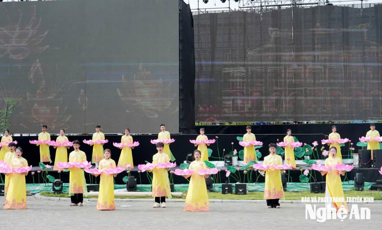 Tổng duyệt chương trình Khai mạc Lễ hội Làng Sen năm 2026