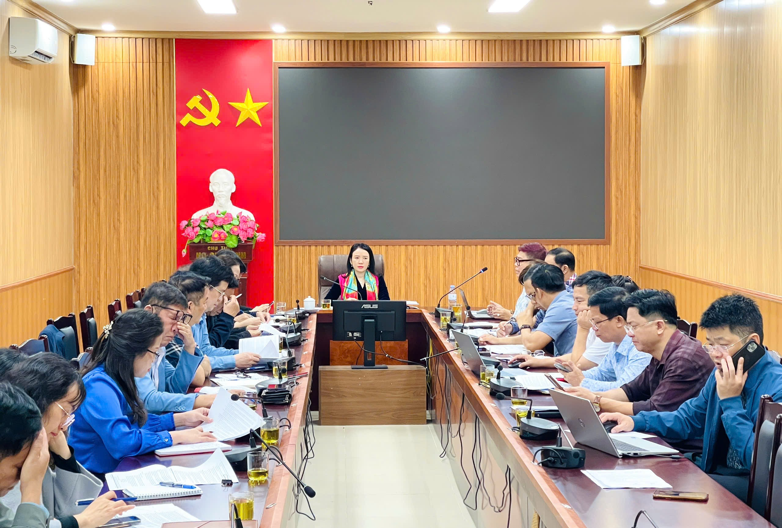 Nghệ An: Họp góp ý chuẩn bị cho chương trình Khai mạc Lễ hội Làng Sen và Khai mạc Festival Du lịch Cửa Lò năm 2026