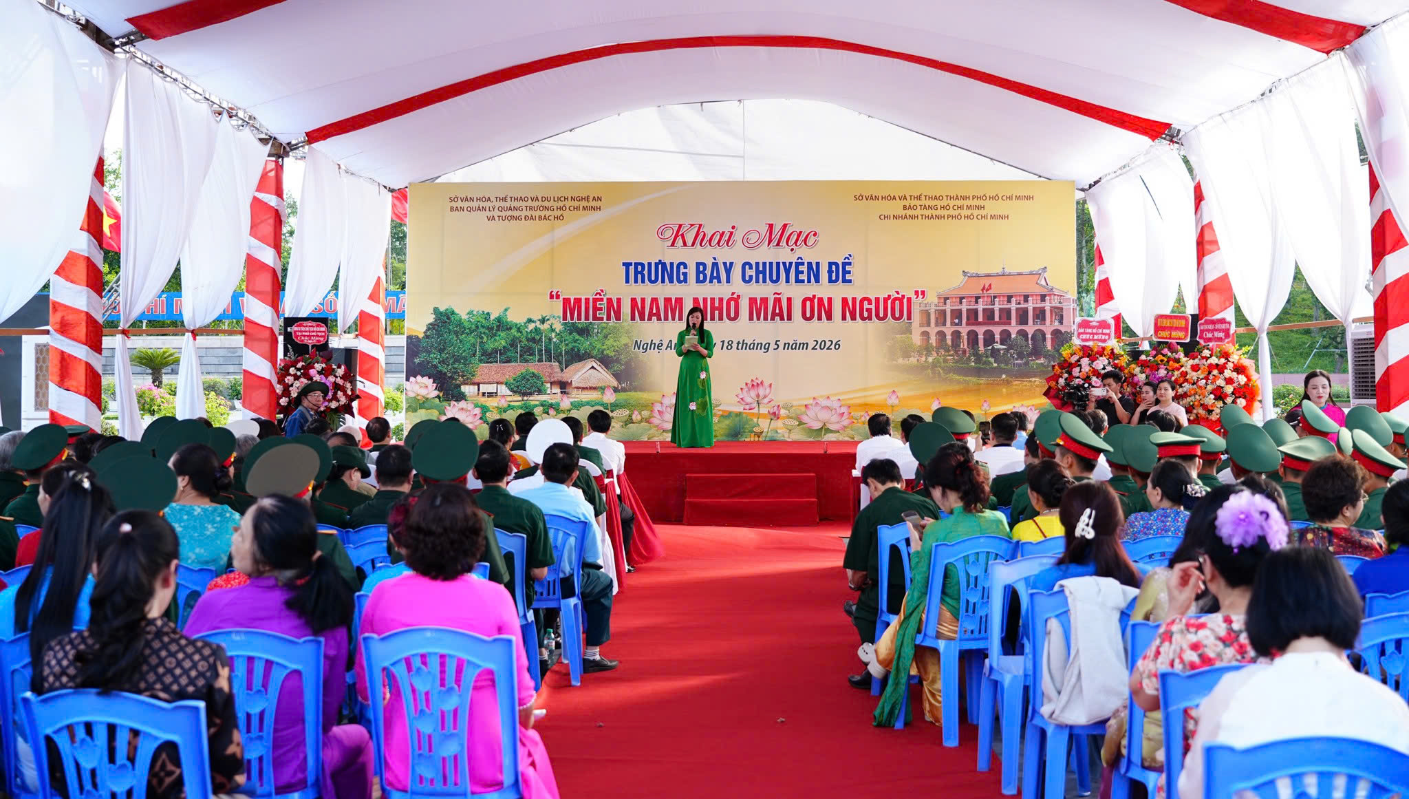 Khai mạc trưng bày chuyên đề: “Miền Nam nhớ mãi ơn Người”