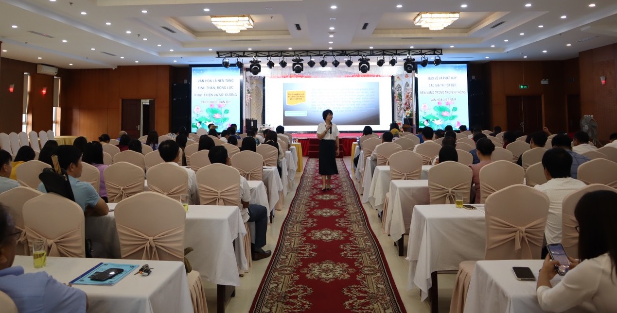 Hội nghị tập huấn công tác bảo tồn và phát huy giá trị di sản văn hóa trên địa bàn tỉnh Nghệ An năm 2023