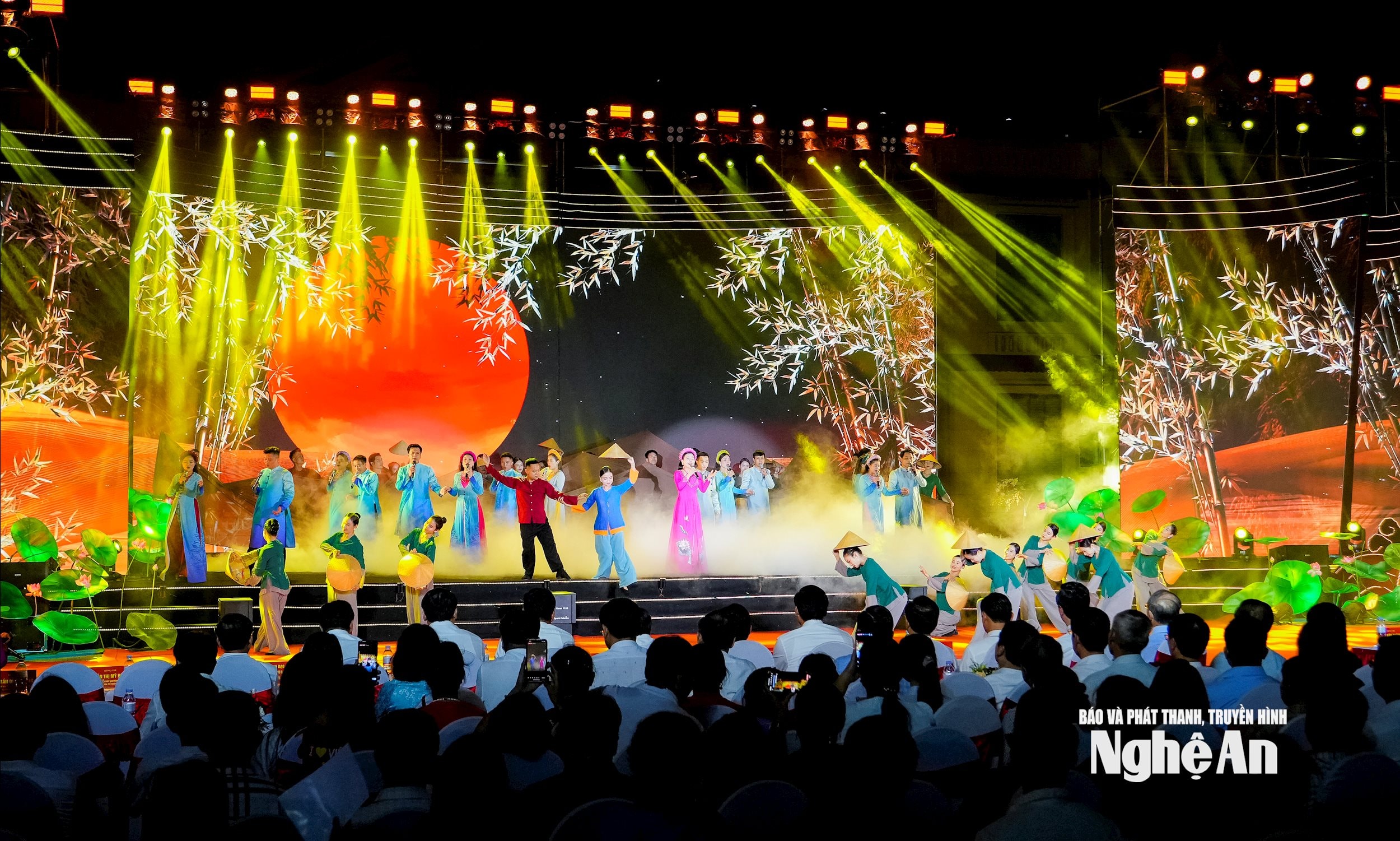 “Lửa Xô viết” - Chương trình nghệ thuật đặc biệt trong Lễ kỷ niệm 995 năm Danh xưng Nghệ An, 95 năm Xô Viết Nghệ Tĩnh