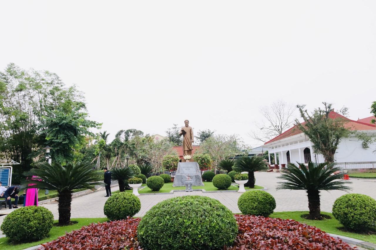 Kỷ niệm ngày sinh lần thứ 158 của chí sỹ yêu nước Phan Bội Châu