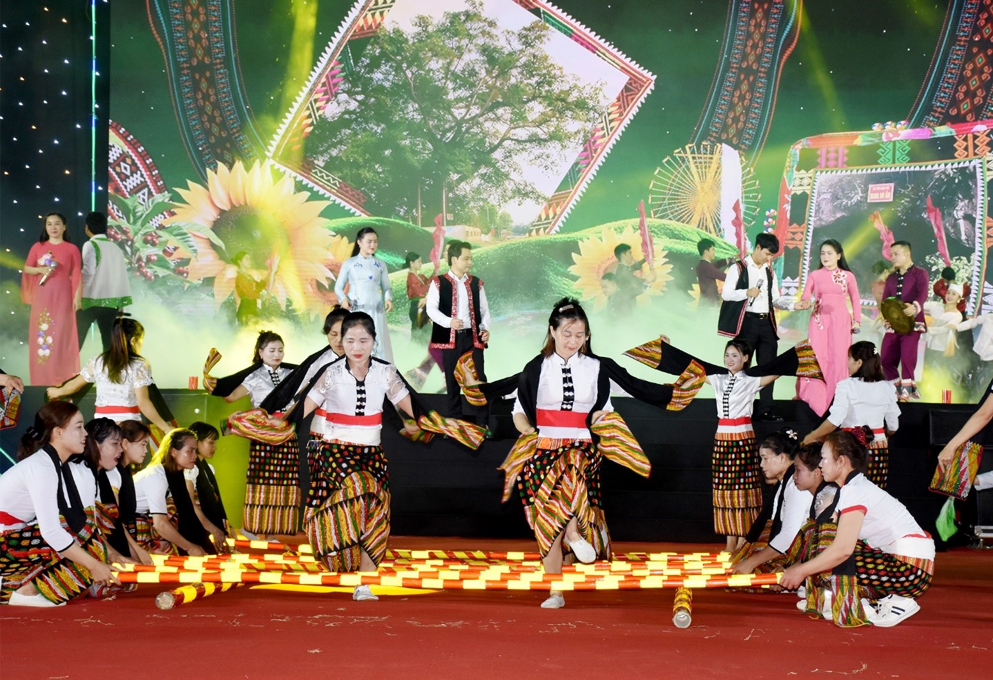 Bảo tồn nghệ thuật trình diễn dân gian các dân tộc thiểu số