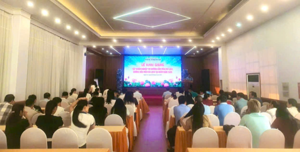 Tập huấn nghiệp vụ hướng dẫn viên du lịch, hướng dẫn viên du lịch tại điểm năm 2025