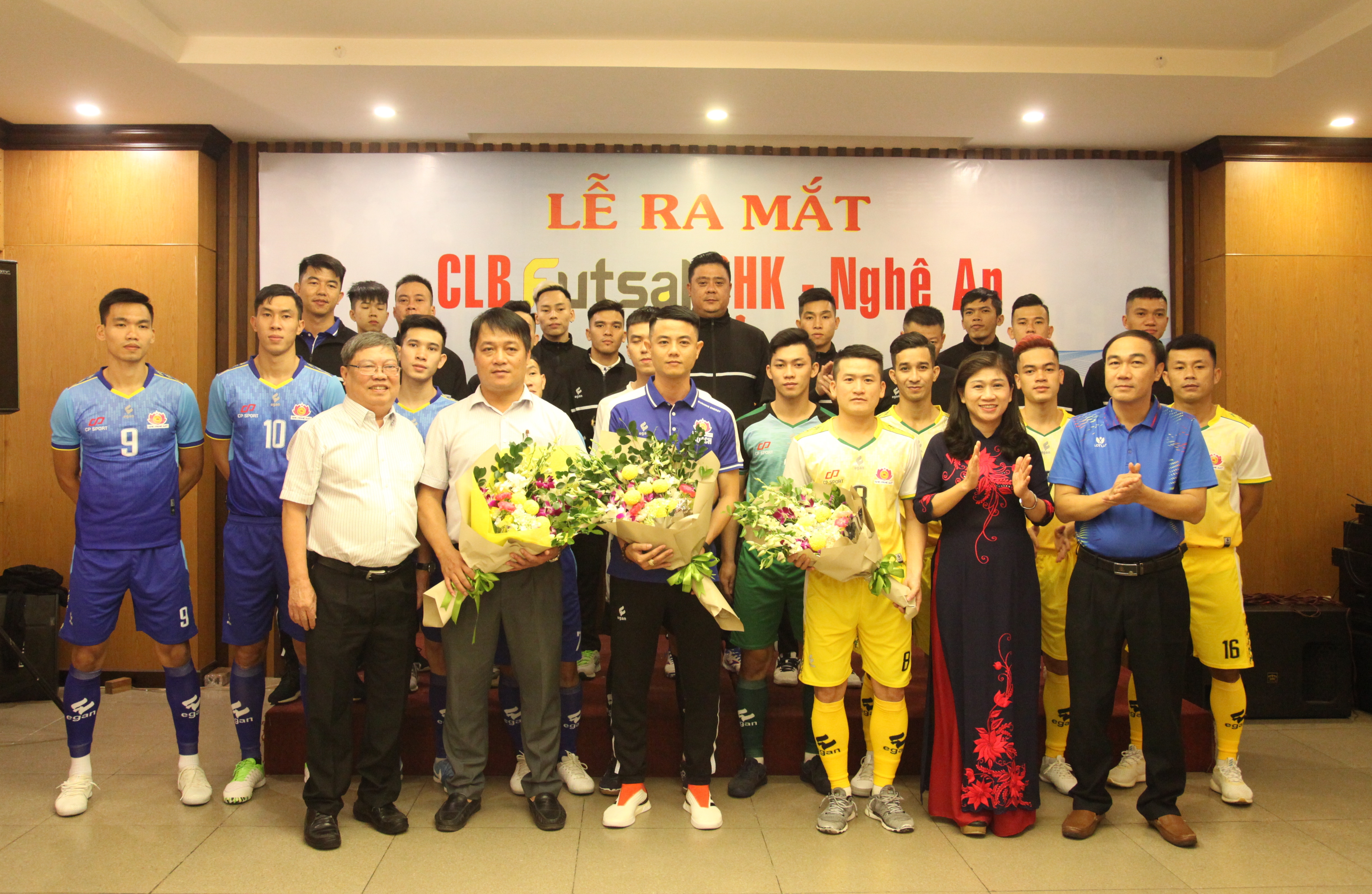 Lễ ra mắt CLB bóng đá Futsal SHK Nghệ An