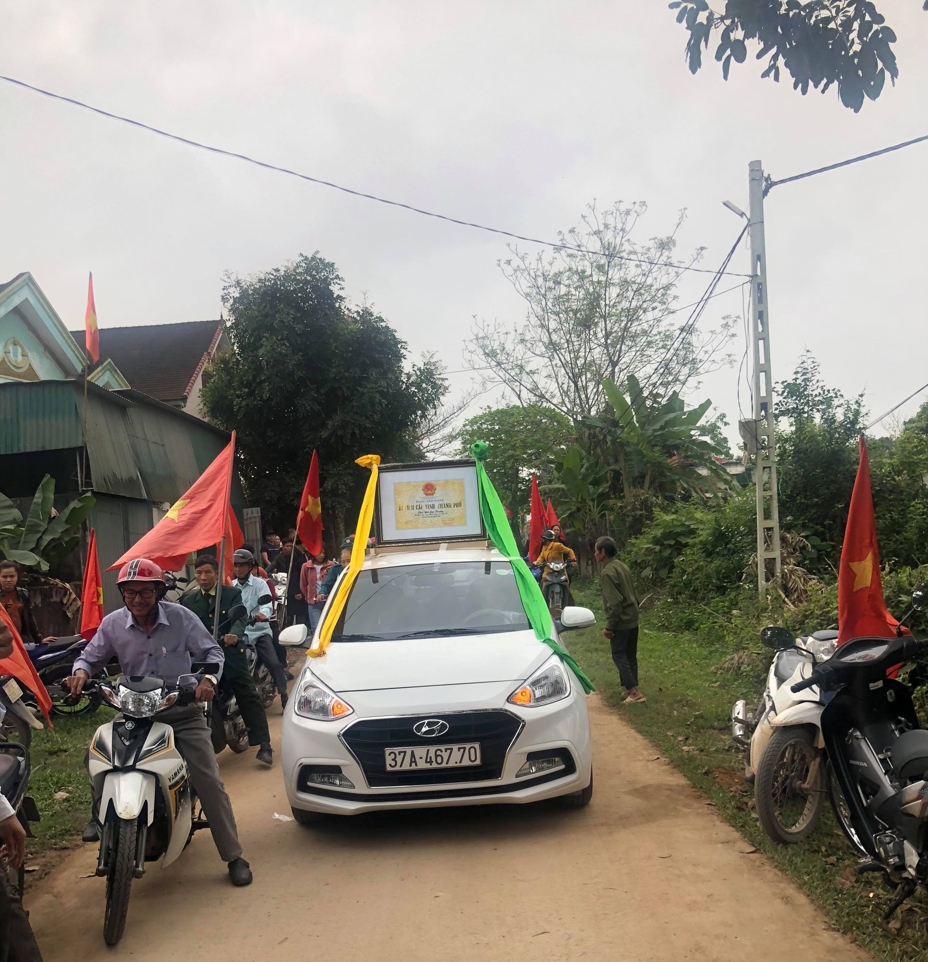 Lễ đón bằng di tích lịch sử Phủ Yên Lạc Thượng, xã Thanh Ngọc