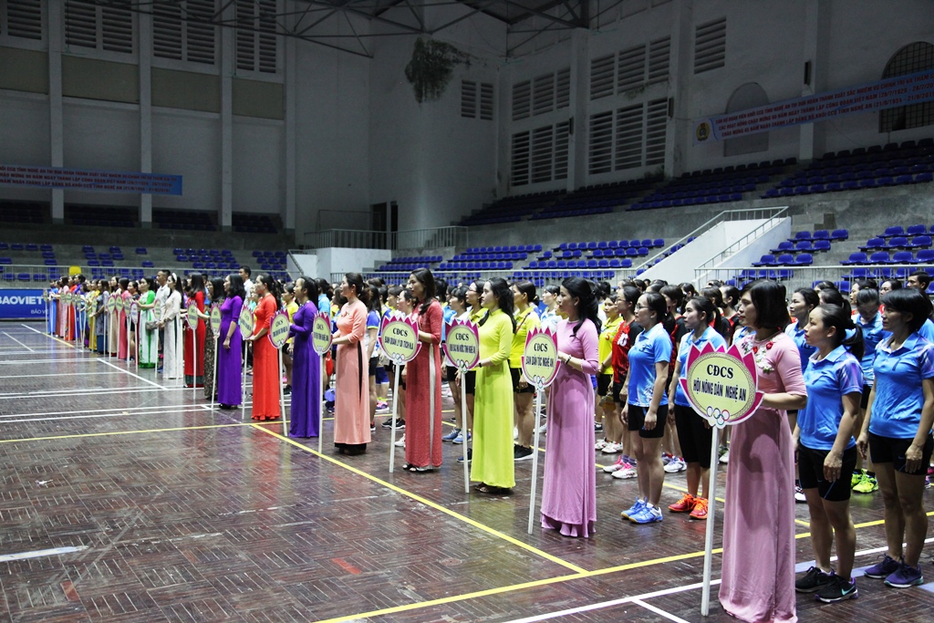 Khai mạc Giải bóng chuyền hơi nữ CBCCVC lao động  tỉnh Nghệ An lần thứ nhất năm 2019