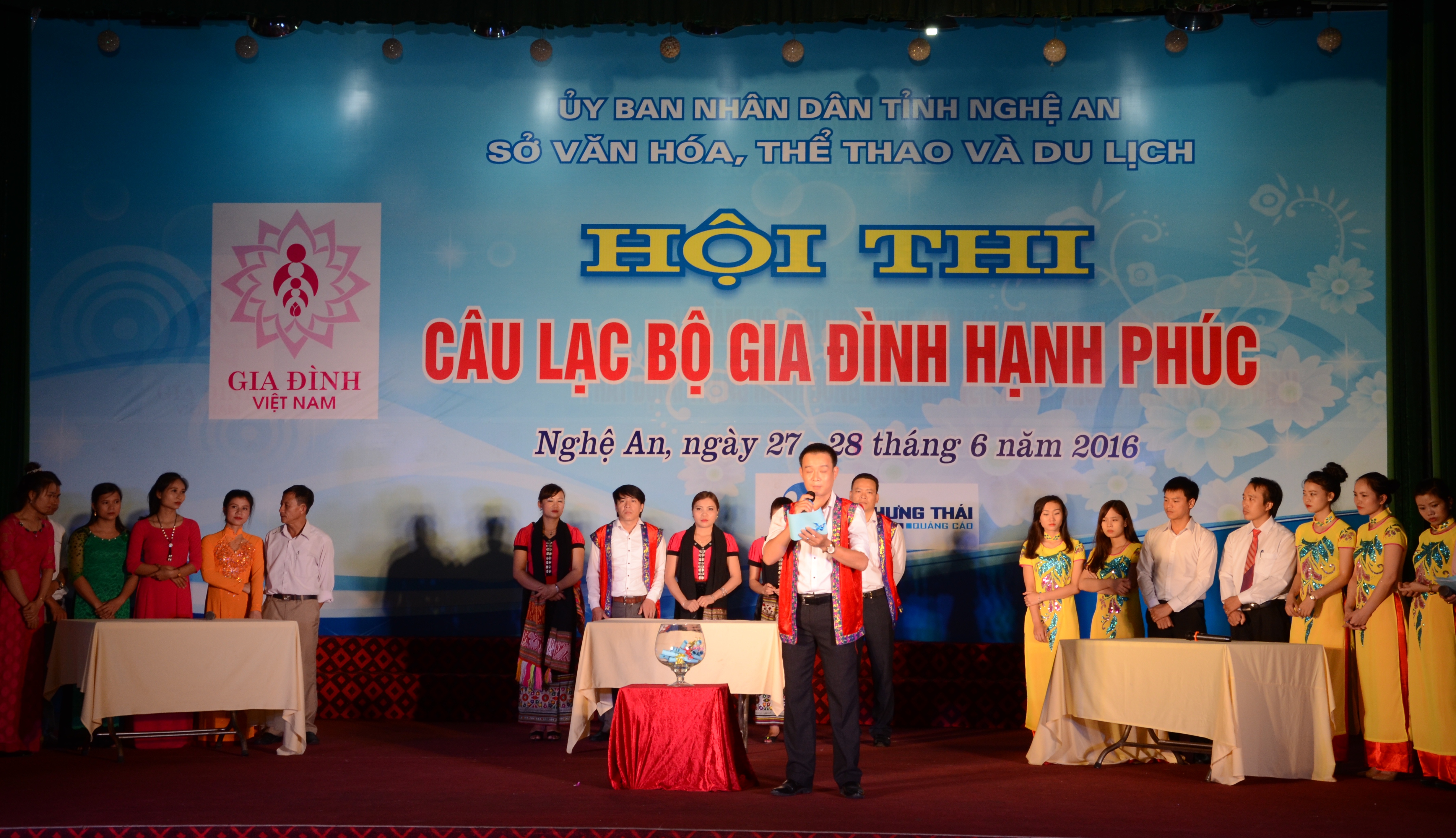 Văn hóa gia đình và giáo dục gia đình trong sự nghiệp đổi mới