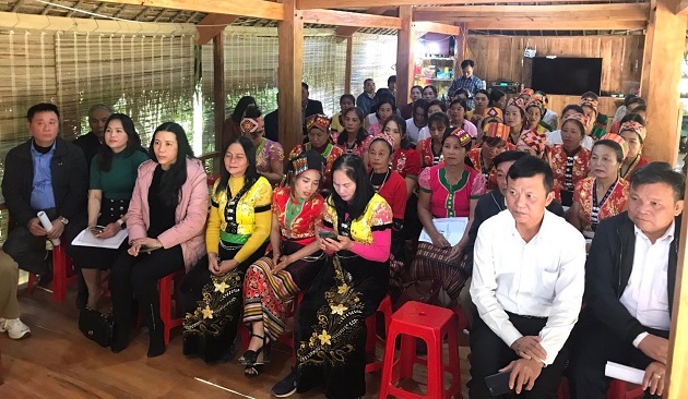 Nghệ An tổ chức lớp truyền dạy dân ca, dân vũ dân tộc Thái tại huyện Anh Sơn