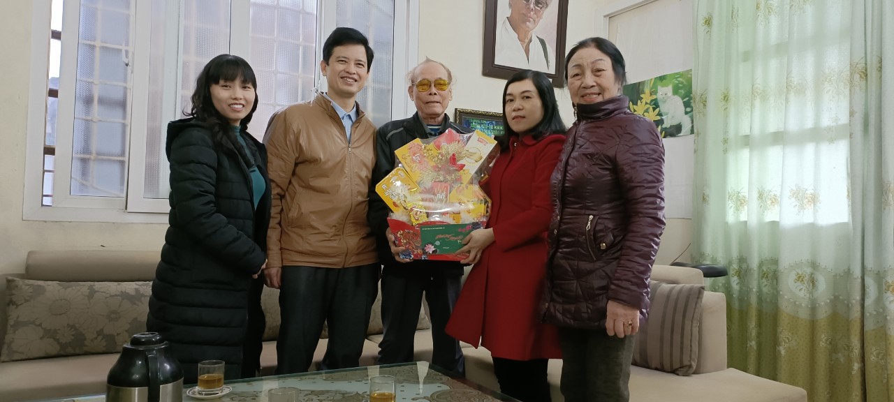 Sở Văn hóa và Thể thao chúc Tết các văn nghệ sĩ tiêu biểu