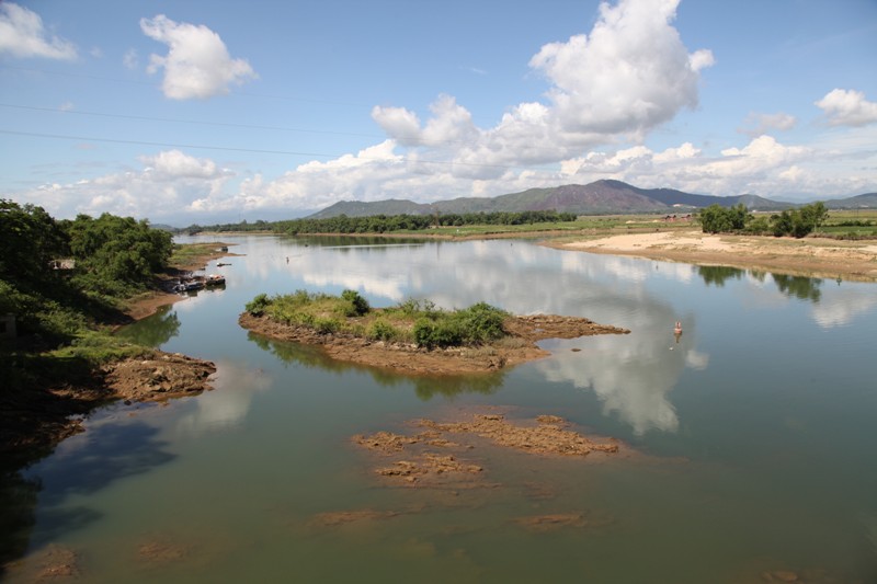 Tạ lỗi với dòng sông