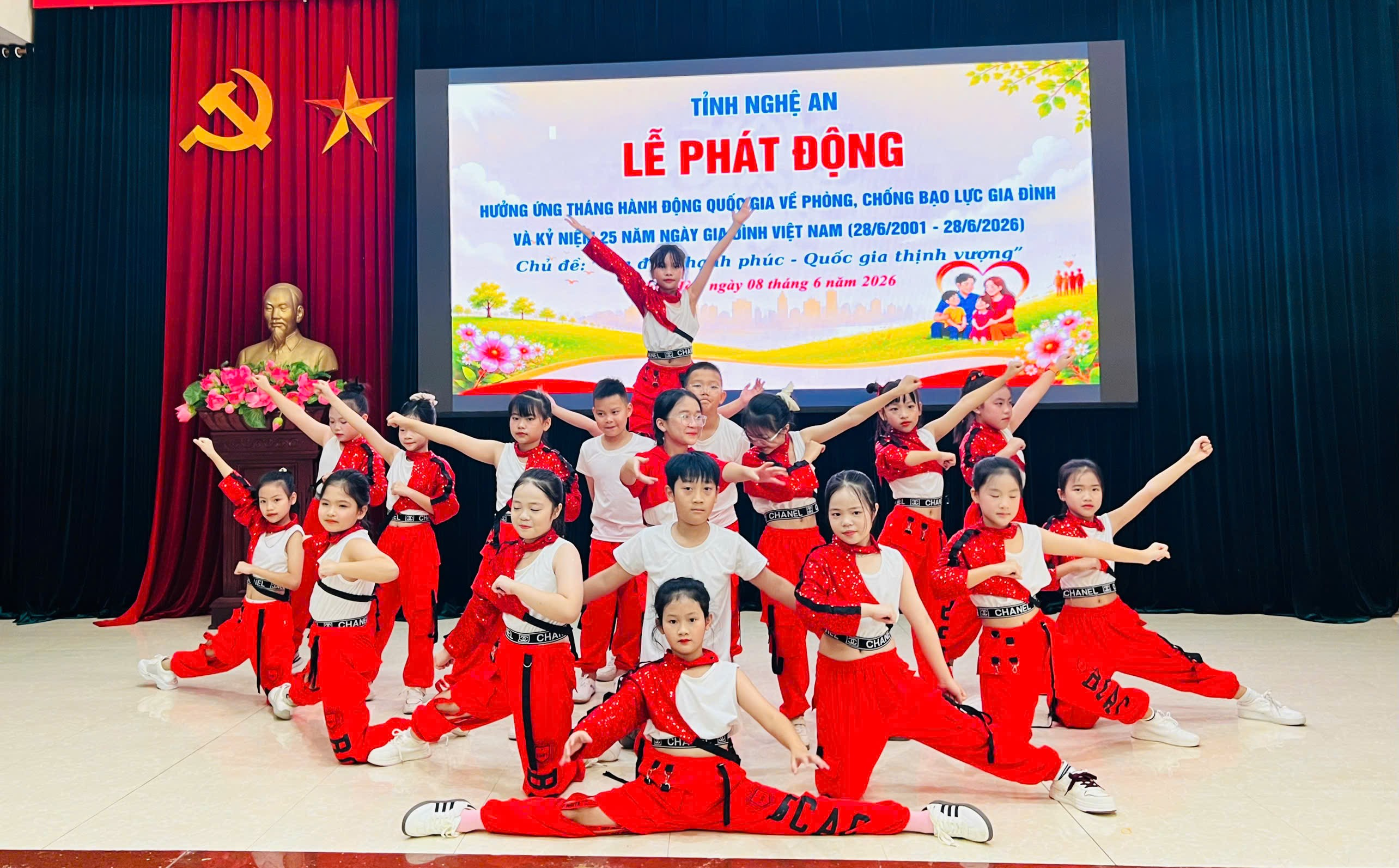 Nghệ An tổ chức Lễ phát động hưởng ứng “Tháng hành động quốc gia về phòng chống bạo lực gia đình” và kỷ niệm 25 năm ngày Gia đình Việt Nam (28/6/2001-28/6/2026)