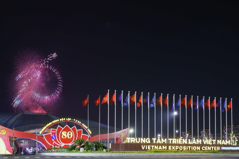 Bế mạc Triển lãm Thành tựu đất nước