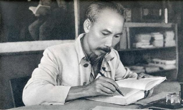 Tư tưởng Hồ Chí Minh về đổi mới mãi mãi soi đường cho cách mạng Việt Nam