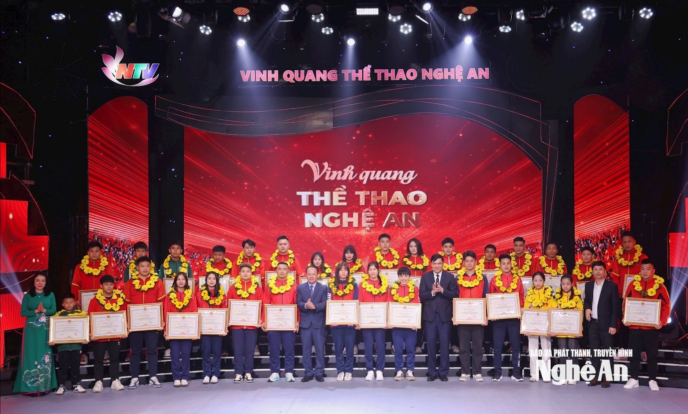 31 vận động viên được vinh danh tại Chương trình Gala "Vinh quang thể thao Nghệ An"