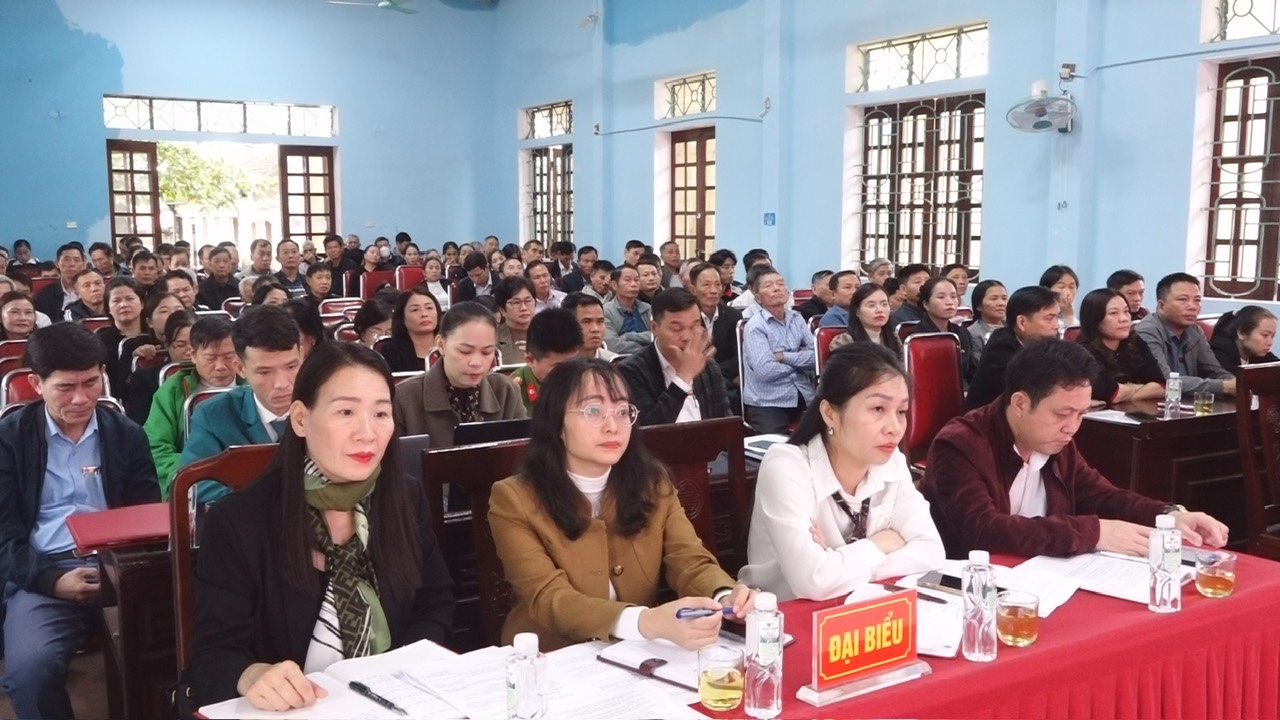 Đại biểu HĐND tỉnh tiếp xúc cử tri tại xã Thiên Nhẫn