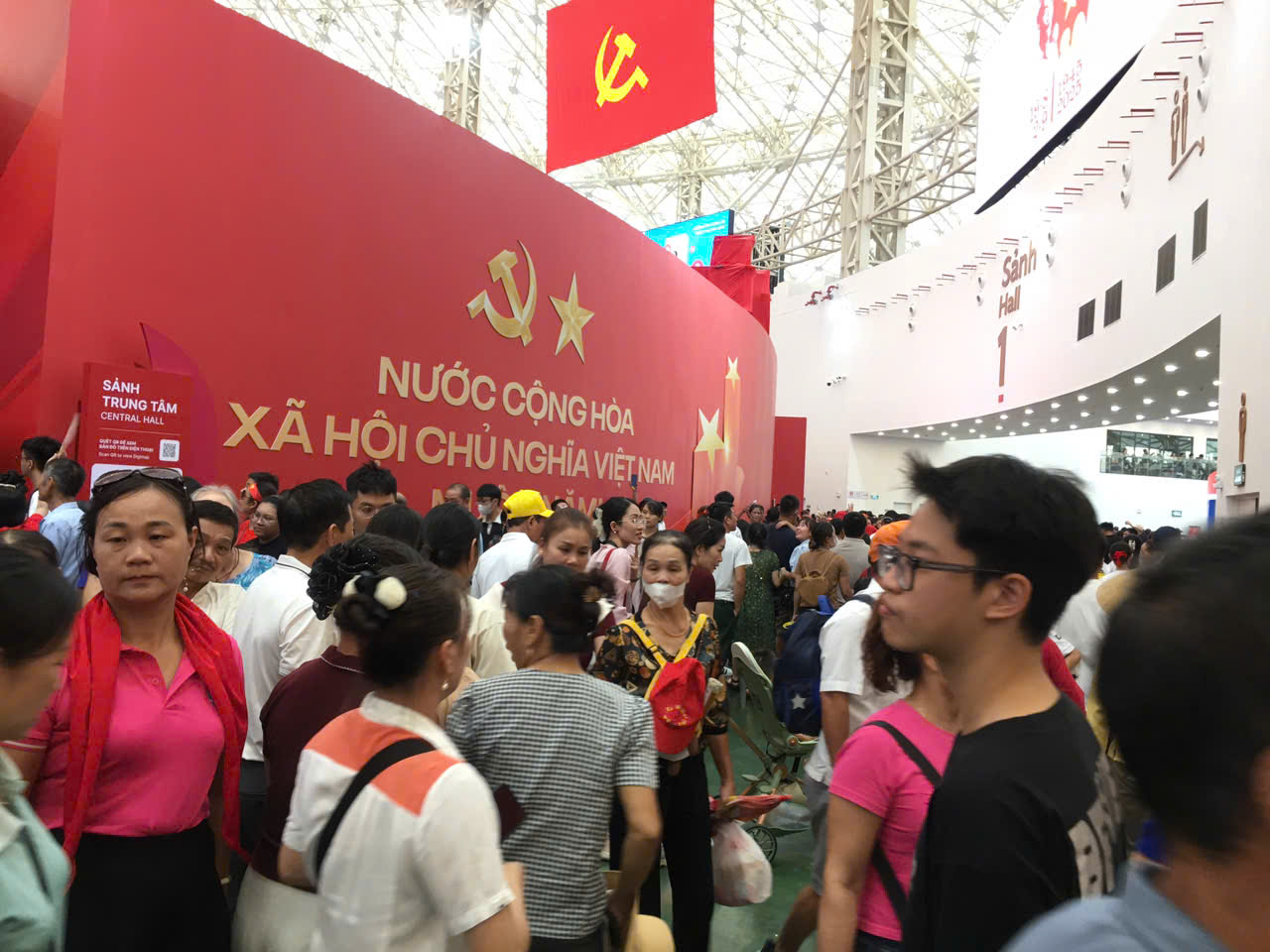 16 giờ ngày 15/9, Triển lãm Thành tựu đất nước dừng đón khách